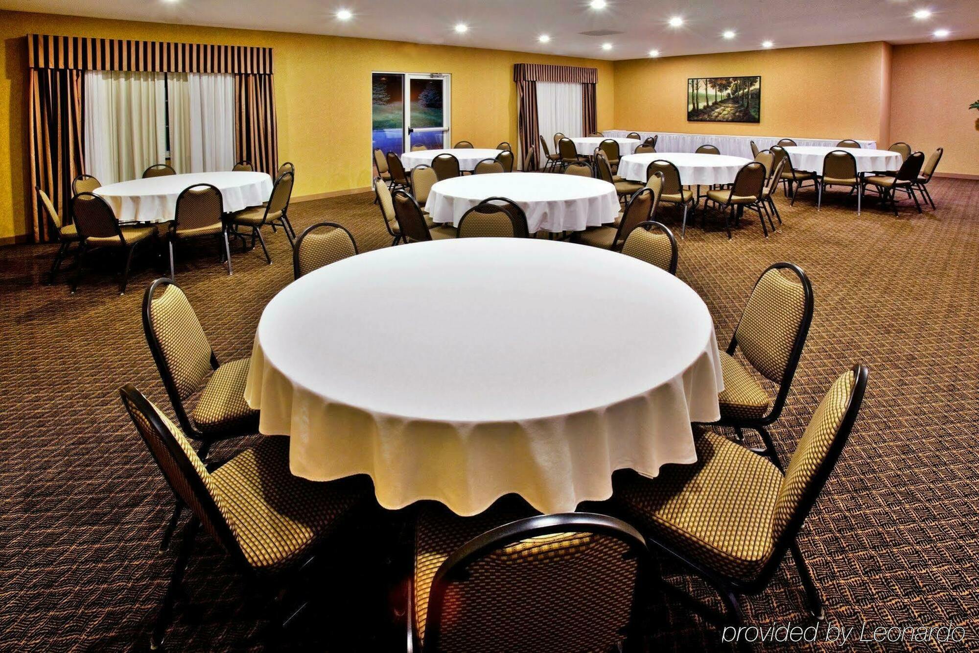 Holiday Inn Express Le Claire Riverfront-Davenport By Ihg Restaurant bilde